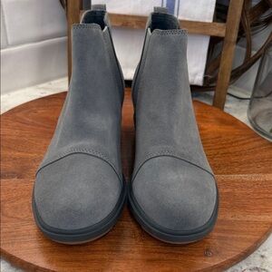 Sorel Women's Harlow Chelsea Boot -NWOT
